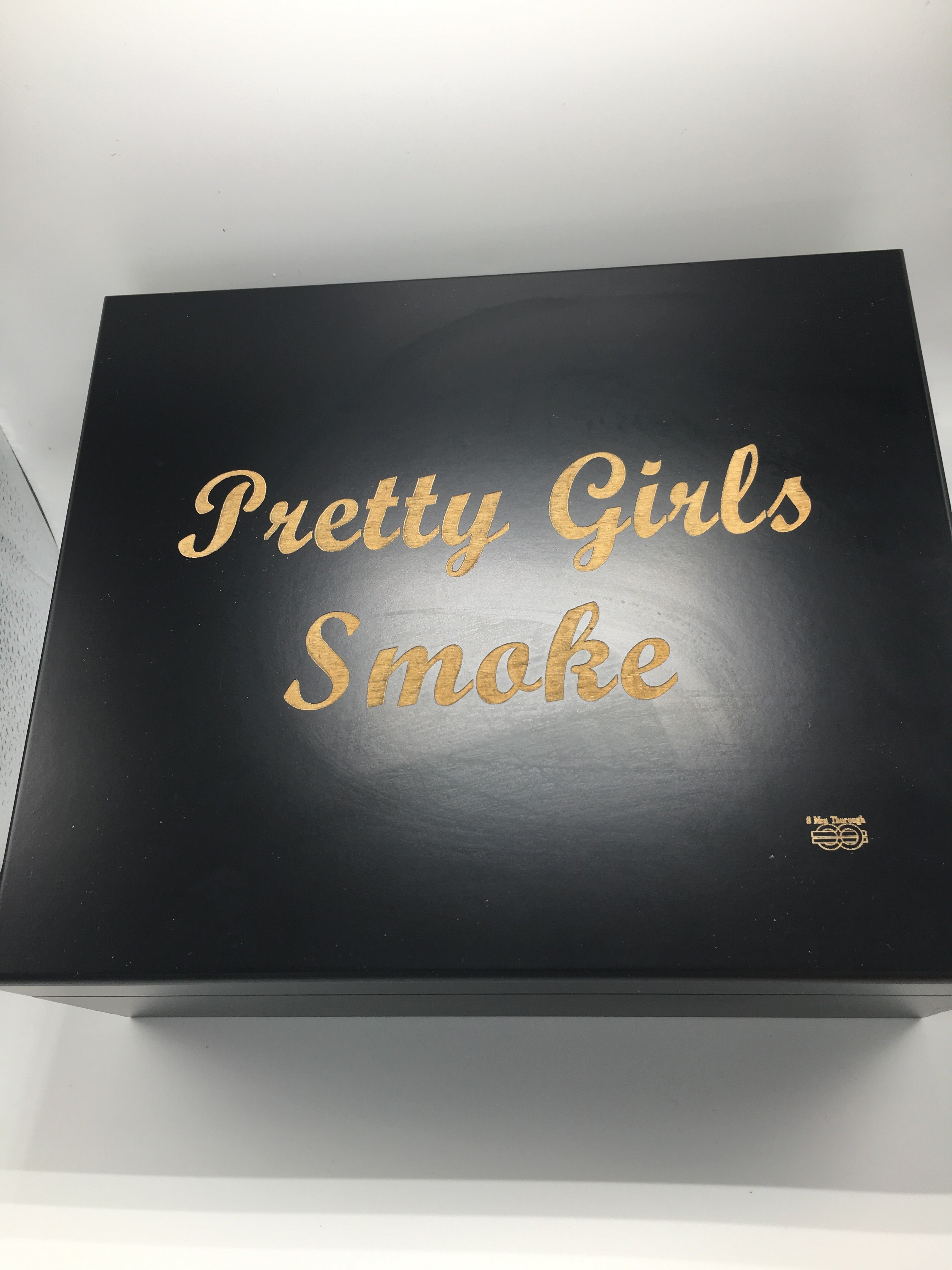50 stick humidor - Ebony Wood top finish - Pretty Girls Smoke